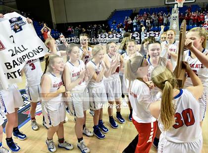 Thumbnail 2 in Melbourne vs. Salem (AAA 2A Final) photogallery.