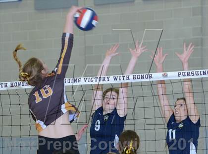 Thumbnail 3 in Parker vs. Menlo (CIF State D4 Final) photogallery.
