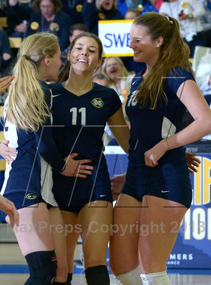 Thumbnail 3 in Parker vs. Menlo (CIF State D4 Final) photogallery.
