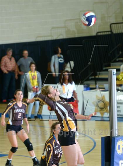 Thumbnail 3 in Parker vs. Menlo (CIF State D4 Final) photogallery.