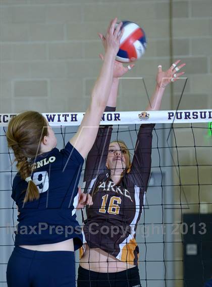 Thumbnail 3 in Parker vs. Menlo (CIF State D4 Final) photogallery.