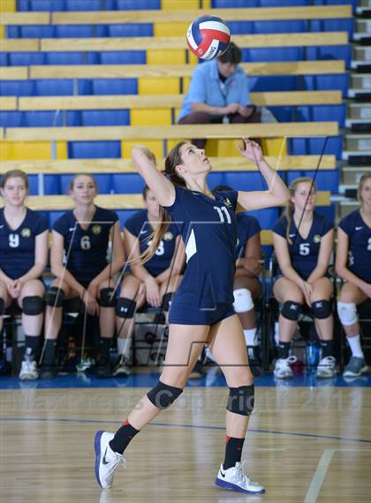 Thumbnail 2 in Parker vs. Menlo (CIF State D4 Final) photogallery.