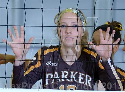 Thumbnail 1 in Parker vs. Menlo (CIF State D4 Final) photogallery.