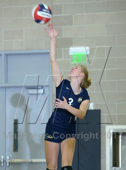 Thumbnail 2 in Parker vs. Menlo (CIF State D4 Final) photogallery.