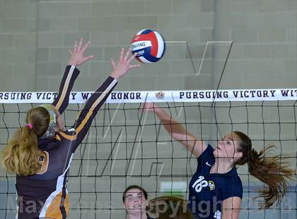 Thumbnail 1 in Parker vs. Menlo (CIF State D4 Final) photogallery.