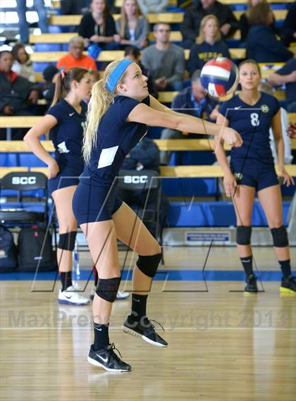 Thumbnail 2 in Parker vs. Menlo (CIF State D4 Final) photogallery.