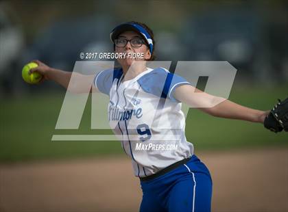 Thumbnail 3 in Village Christian vs. Fillmore photogallery.