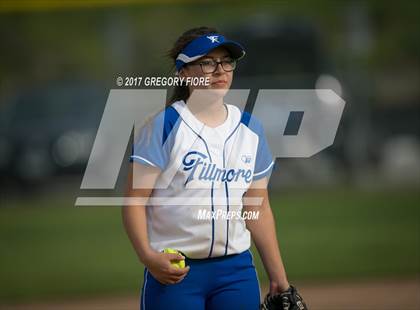 Thumbnail 2 in Village Christian vs. Fillmore photogallery.