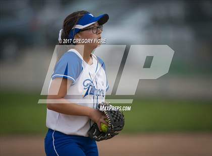 Thumbnail 1 in Village Christian vs. Fillmore photogallery.