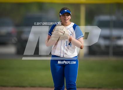 Thumbnail 1 in Village Christian vs. Fillmore photogallery.