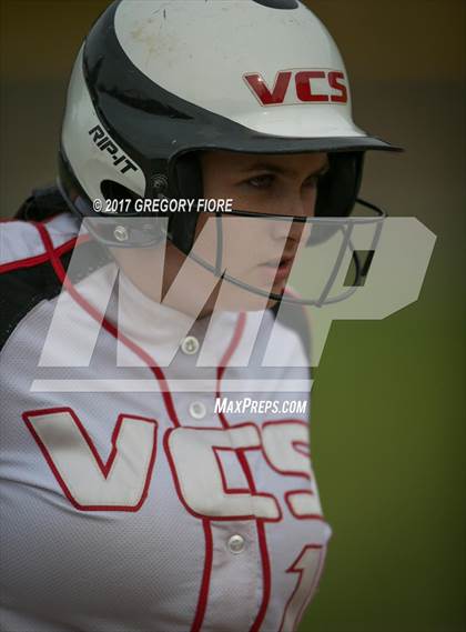 Thumbnail 1 in Village Christian vs. Fillmore photogallery.