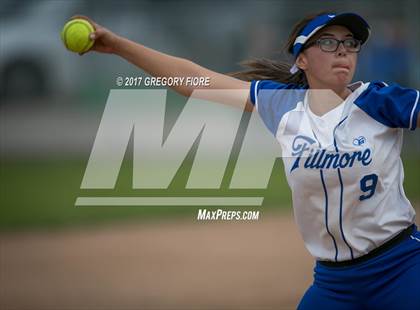 Thumbnail 1 in Village Christian vs. Fillmore photogallery.