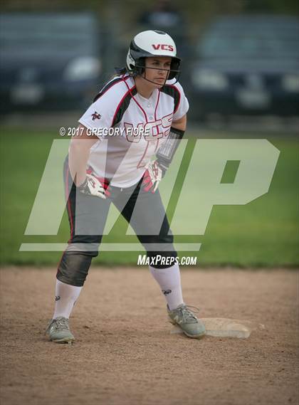 Thumbnail 1 in Village Christian vs. Fillmore photogallery.