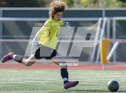 Thumbnail 2 in Patrick Henry vs. Escondido (CIF San Diego Section D3 Final) photogallery.