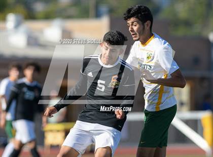 Thumbnail 1 in Patrick Henry vs. Escondido (CIF San Diego Section D3 Final) photogallery.