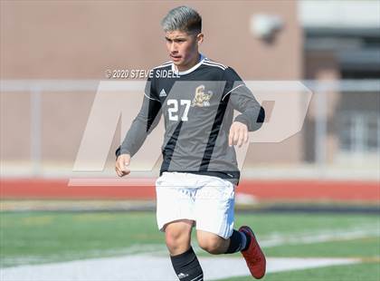 Thumbnail 3 in Patrick Henry vs. Escondido (CIF San Diego Section D3 Final) photogallery.