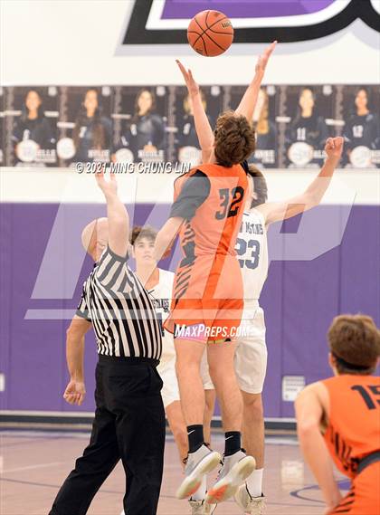 Thumbnail 1 in Trabuco Hills vs. Huntington Beach (Mariko Memorial Classic) photogallery.