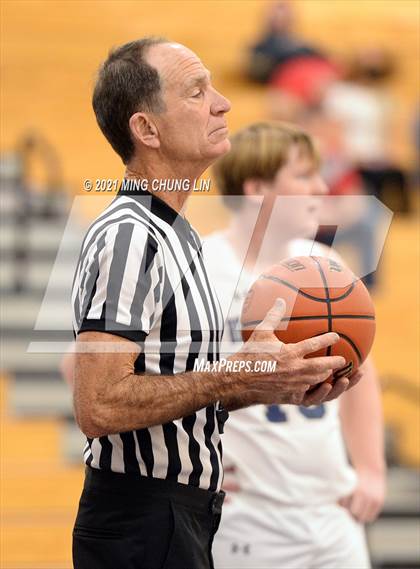 Thumbnail 2 in Trabuco Hills vs. Huntington Beach (Mariko Memorial Classic) photogallery.