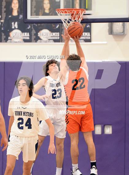 Thumbnail 1 in Trabuco Hills vs. Huntington Beach (Mariko Memorial Classic) photogallery.