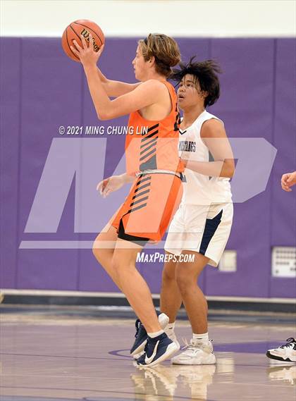 Thumbnail 2 in Trabuco Hills vs. Huntington Beach (Mariko Memorial Classic) photogallery.