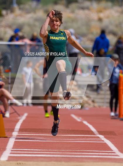Thumbnail 1 in Huskie Twilight (High & Triple Jump) photogallery.