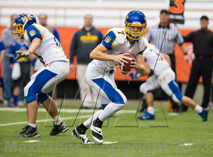 Thumbnail 2 in Schalmont vs. Maine-Endwell (NYSPHSAA Class B Final) photogallery.