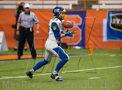 Thumbnail 2 in Schalmont vs. Maine-Endwell (NYSPHSAA Class B Final) photogallery.