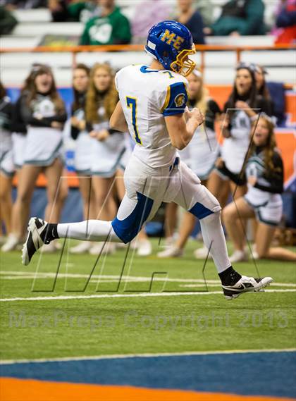 Thumbnail 2 in Schalmont vs. Maine-Endwell (NYSPHSAA Class B Final) photogallery.