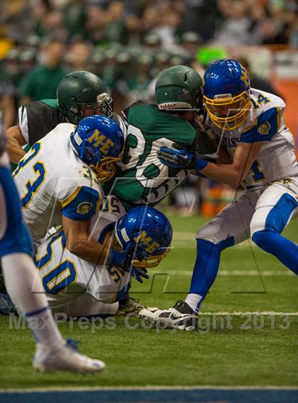 Thumbnail 1 in Schalmont vs. Maine-Endwell (NYSPHSAA Class B Final) photogallery.