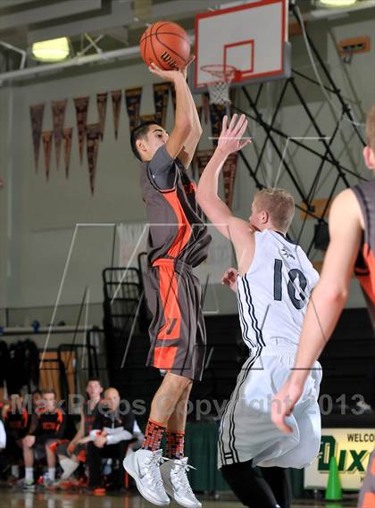 Thumbnail 3 in Vacaville vs. Vista del Lago (Ram Jam Winter Classic) photogallery.