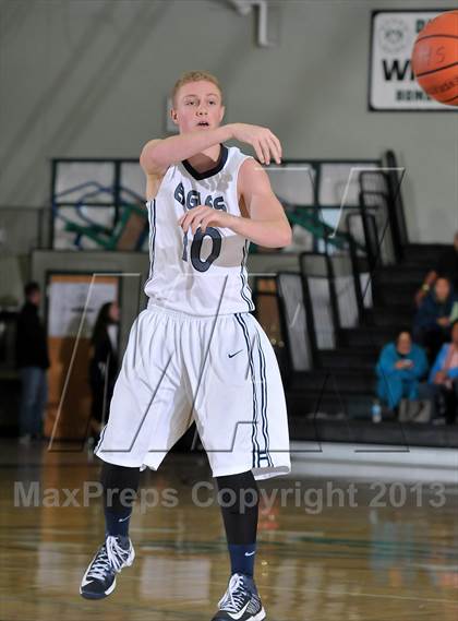Thumbnail 1 in Vacaville vs. Vista del Lago (Ram Jam Winter Classic) photogallery.