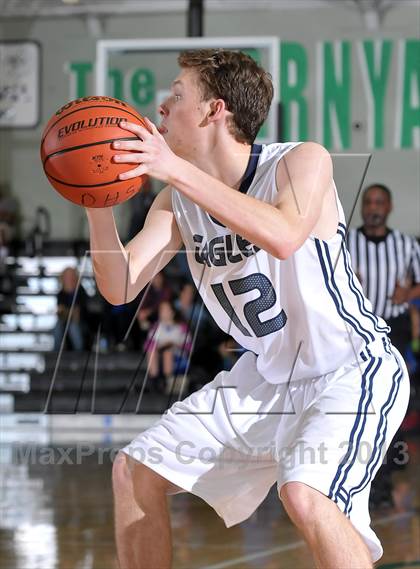 Thumbnail 3 in Vacaville vs. Vista del Lago (Ram Jam Winter Classic) photogallery.