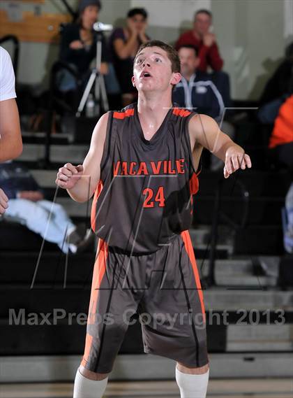 Thumbnail 1 in Vacaville vs. Vista del Lago (Ram Jam Winter Classic) photogallery.