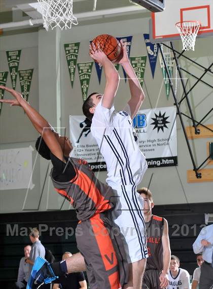 Thumbnail 2 in Vacaville vs. Vista del Lago (Ram Jam Winter Classic) photogallery.