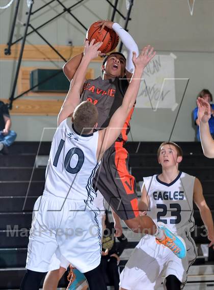 Thumbnail 3 in Vacaville vs. Vista del Lago (Ram Jam Winter Classic) photogallery.
