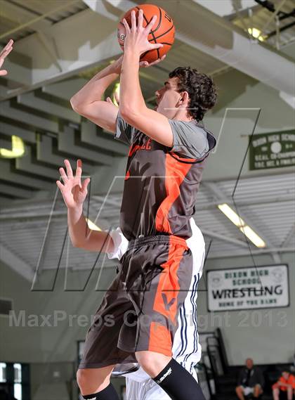 Thumbnail 3 in Vacaville vs. Vista del Lago (Ram Jam Winter Classic) photogallery.