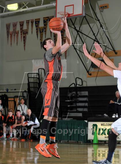Thumbnail 3 in Vacaville vs. Vista del Lago (Ram Jam Winter Classic) photogallery.