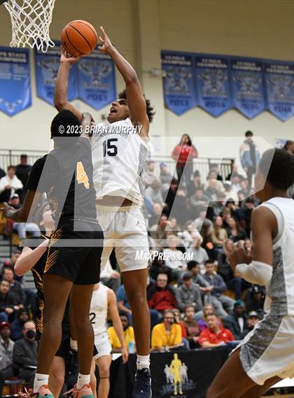 Thumbnail 1 in Roosevelt vs. Tualatin (Les Schwab Invitational) photogallery.