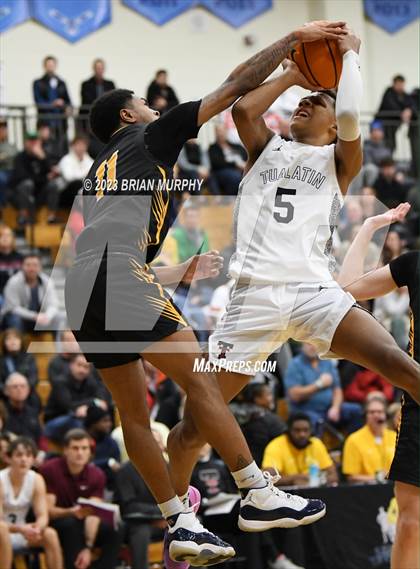 Thumbnail 3 in Roosevelt vs. Tualatin (Les Schwab Invitational) photogallery.