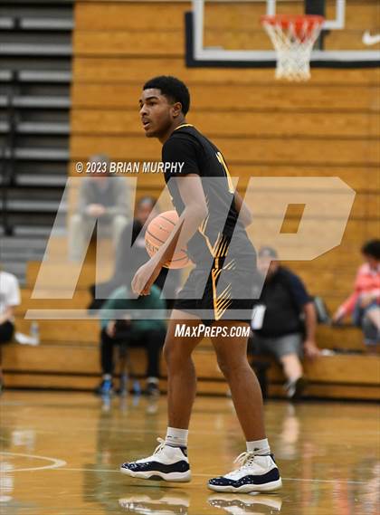 Thumbnail 2 in Roosevelt vs. Tualatin (Les Schwab Invitational) photogallery.