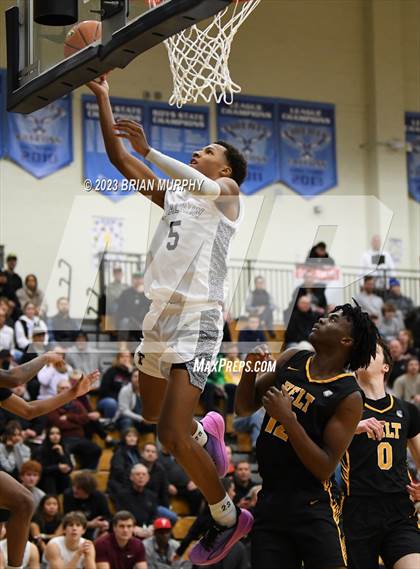 Thumbnail 3 in Roosevelt vs. Tualatin (Les Schwab Invitational) photogallery.