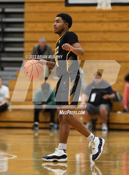 Thumbnail 2 in Roosevelt vs. Tualatin (Les Schwab Invitational) photogallery.