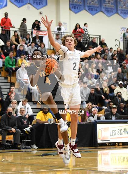 Thumbnail 3 in Roosevelt vs. Tualatin (Les Schwab Invitational) photogallery.