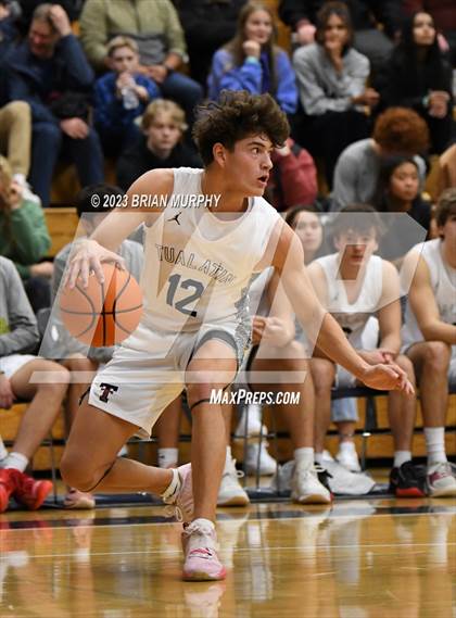 Thumbnail 2 in Roosevelt vs. Tualatin (Les Schwab Invitational) photogallery.