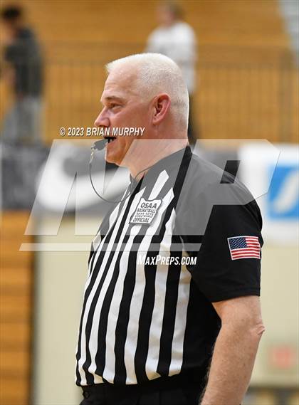 Thumbnail 3 in Roosevelt vs. Tualatin (Les Schwab Invitational) photogallery.