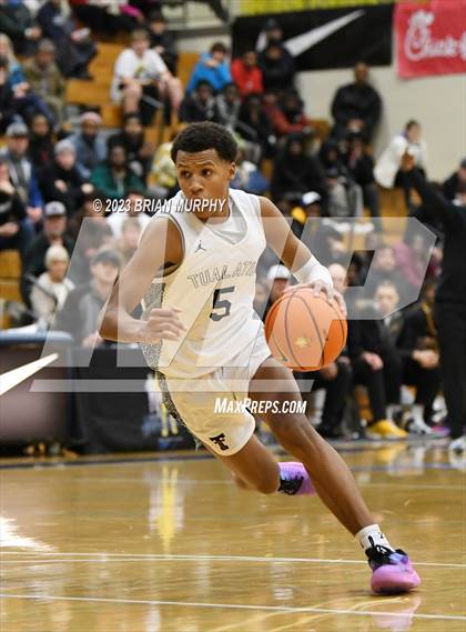 Thumbnail 2 in Roosevelt vs. Tualatin (Les Schwab Invitational) photogallery.