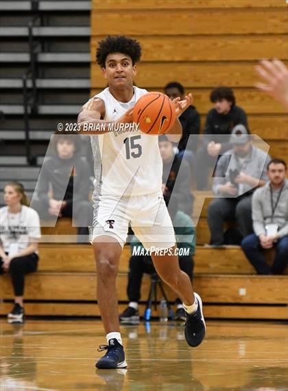 Thumbnail 2 in Roosevelt vs. Tualatin (Les Schwab Invitational) photogallery.