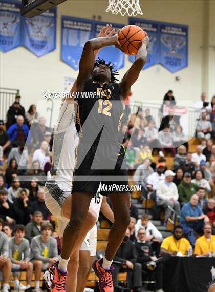 Thumbnail 2 in Roosevelt vs. Tualatin (Les Schwab Invitational) photogallery.