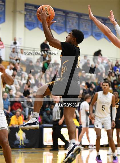 Thumbnail 1 in Roosevelt vs. Tualatin (Les Schwab Invitational) photogallery.