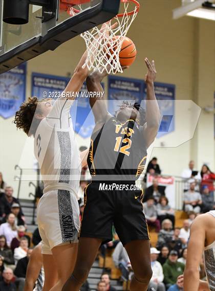 Thumbnail 1 in Roosevelt vs. Tualatin (Les Schwab Invitational) photogallery.